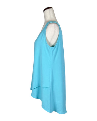 V-neck sleeveless top loose fit